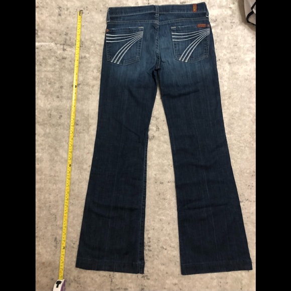 Jeans - Picture 2 of 5